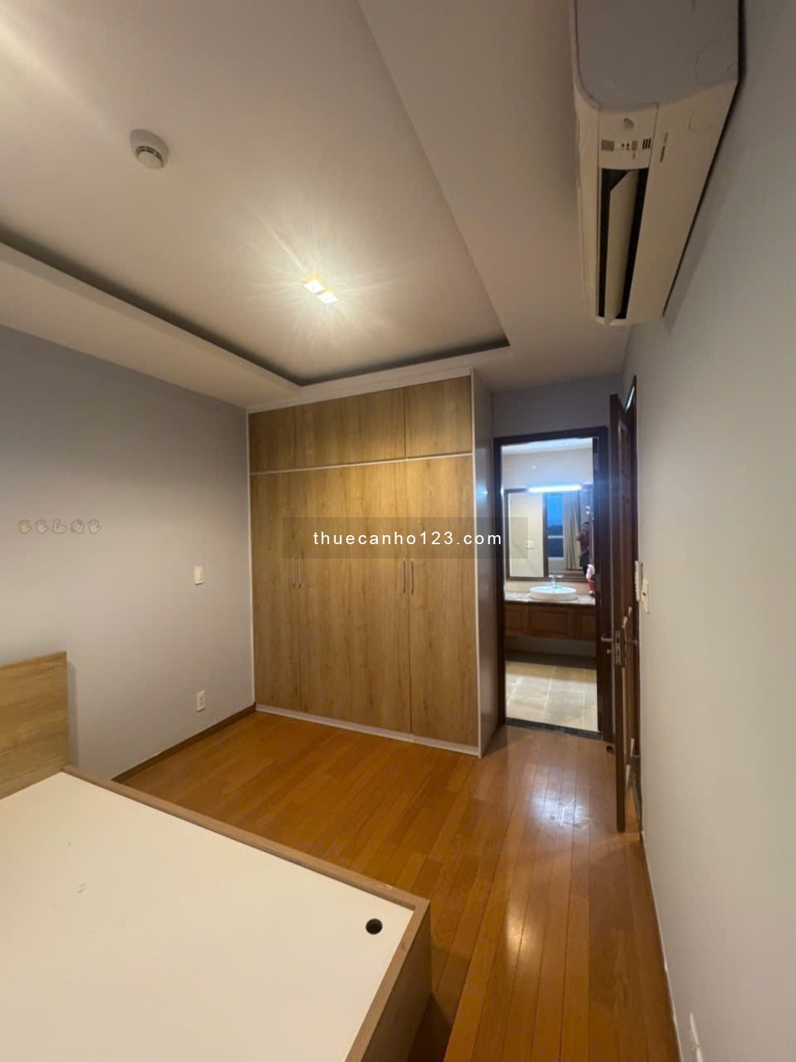 Cho Thuê Căn Hộ Sky Center gần sân bay, 3 Phòng ngủ, 98m2, Nội thất cơ bản, Giá rẻ 18 Triệu. - Ảnh 5