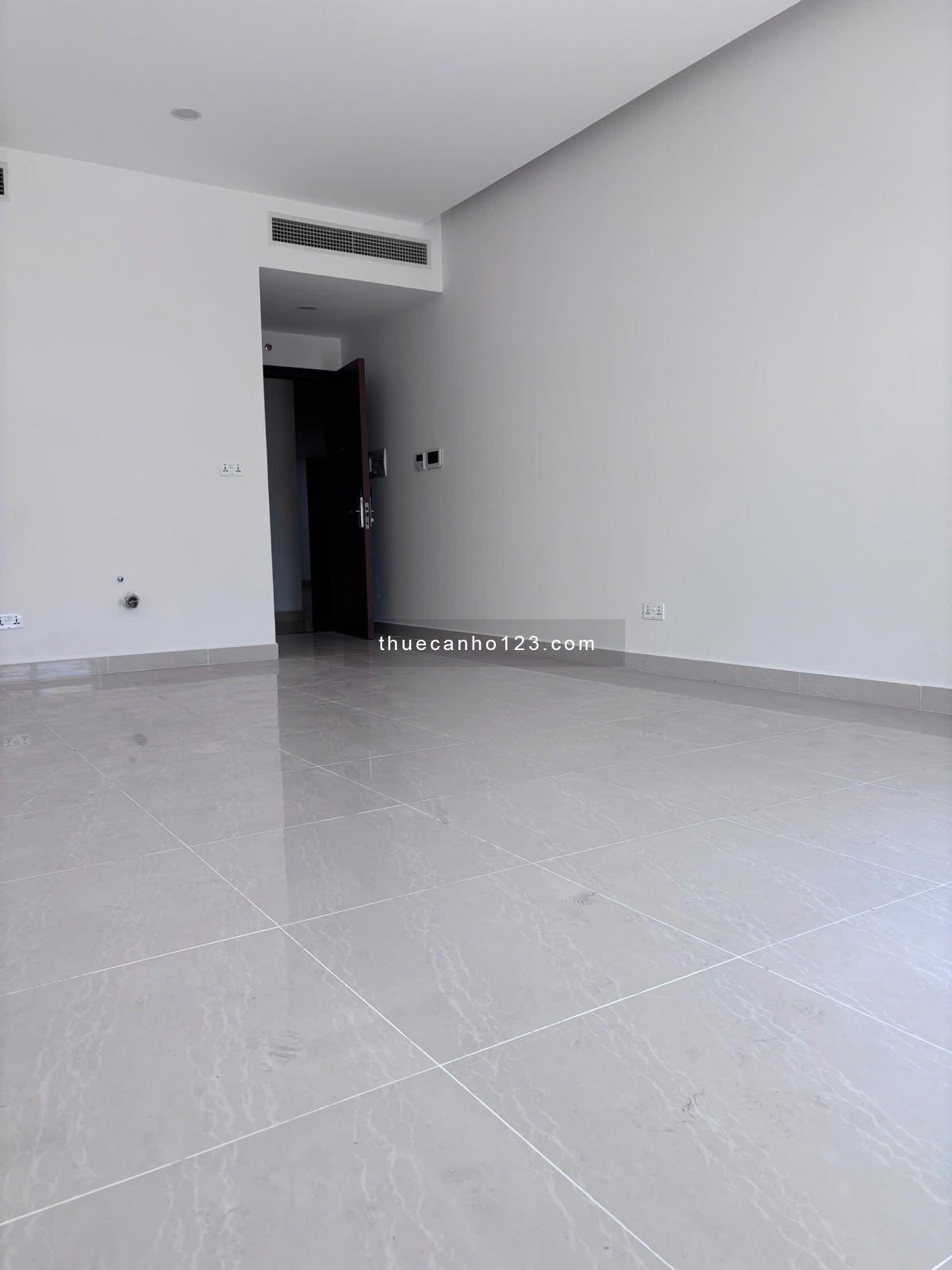Cho Thuê Căn Officetel 35m Giá 12tr Tại Golden King Số 15 Nguyễn Lương Bằng P. Tân Mỹ - Ảnh 3