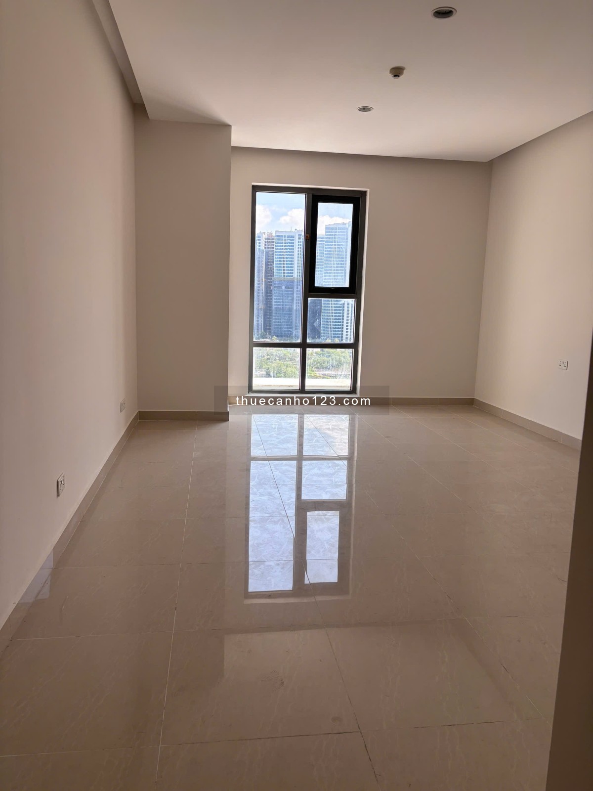 Cho Thuê Căn Officetel 35m Giá 12tr Tại Golden King Số 15 Nguyễn Lương Bằng P. Tân Mỹ - Ảnh 4