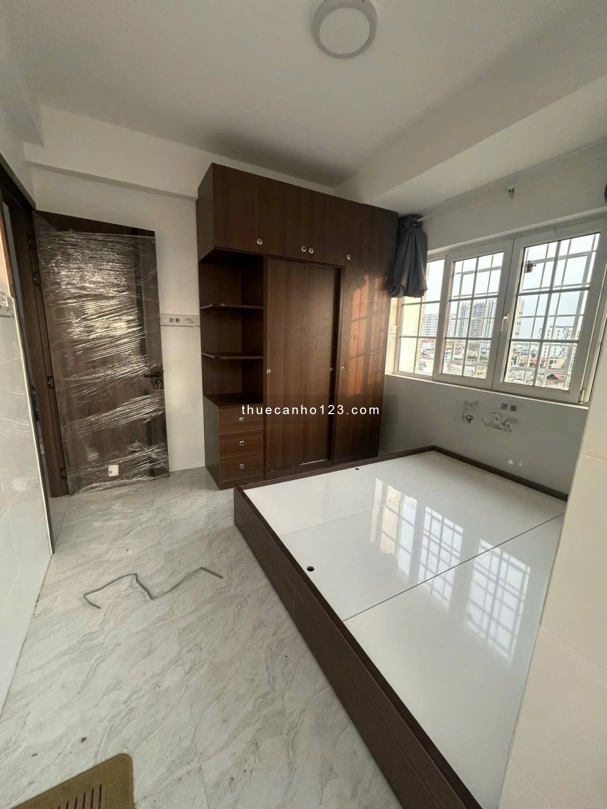 Chung cư Trần Nhật Duật, p3, BT, 70m2, 2PN, 1WC, NTCB, giá 11tr/th. - Ảnh 2