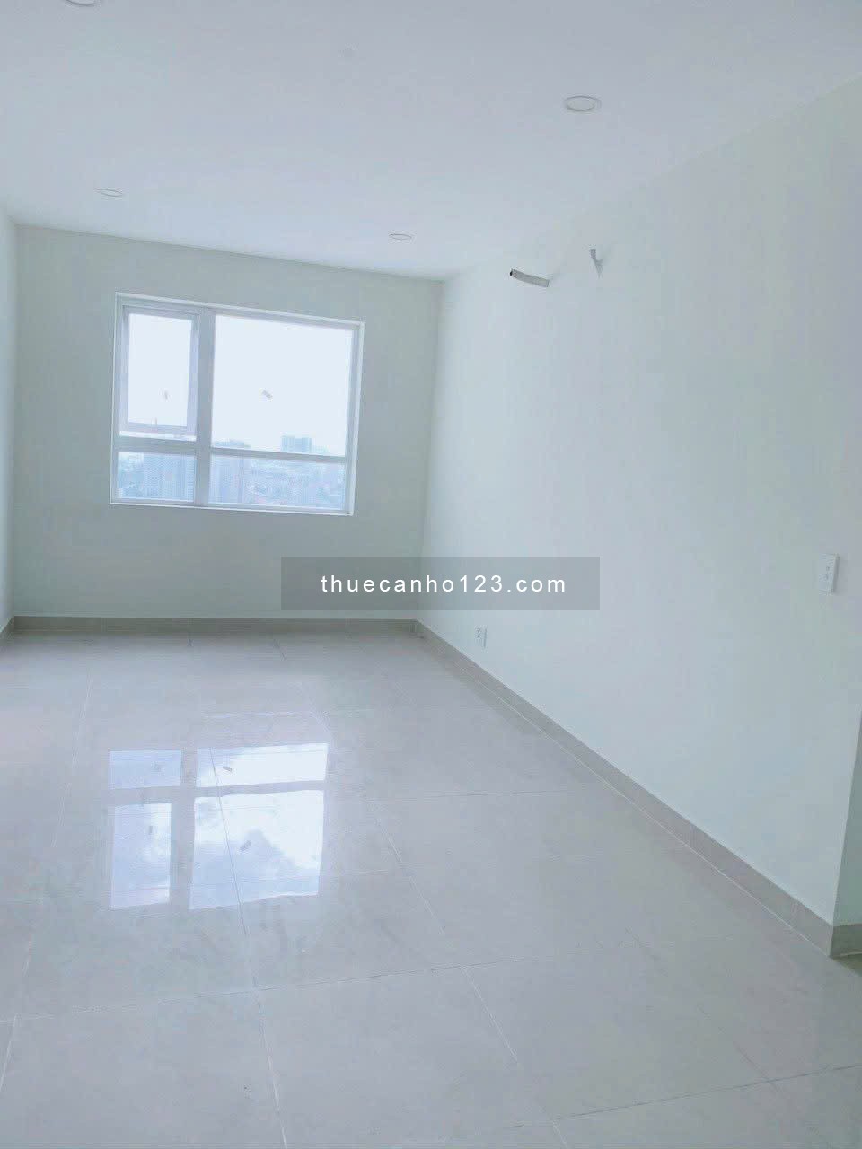Chính chủ cho thuê căn hộ 68m2, Topaz Elite 2PN, 2WC, cạnh TTTM PARC MALL, nhà trống có rèm - Ảnh 1