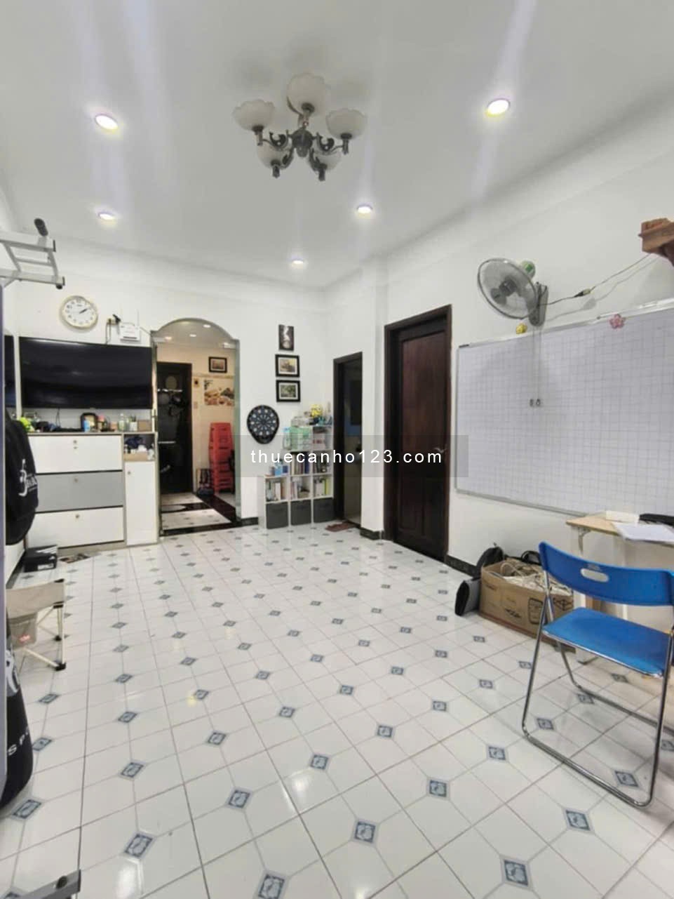 Chung cư Phú Thọ, Nguyễn Thị Nhỏ, Q11: lầu 1 thang bộ, 8,5tr, 2PN, nhà mới - Ảnh 3