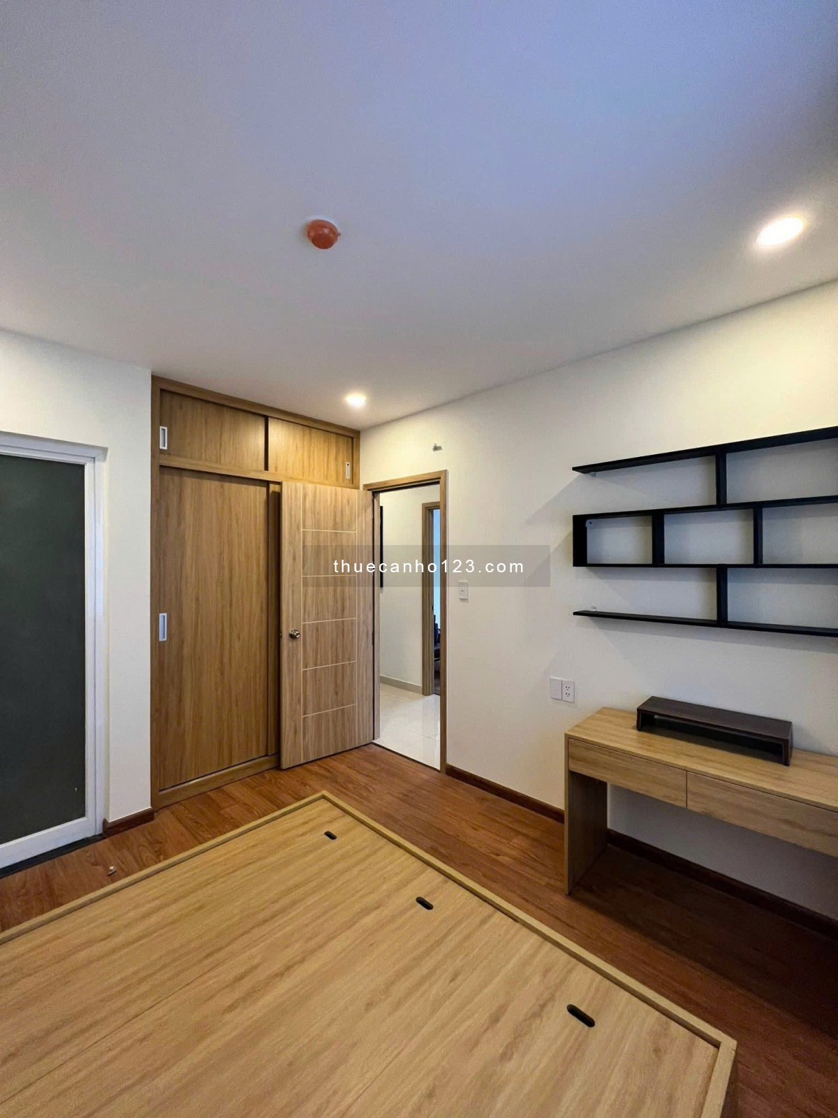 13tr5/tháng, C/c Screc, 90m2, 2PN, 2WC, Căn góc, ngay Trường Sa, Quận 3, Nhà mới - Ảnh 8