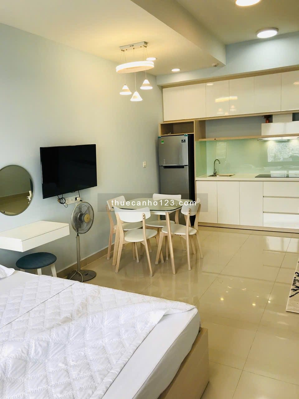 Cho thuê căn hộ studio đủ nội thất, 38m2 tại Sunrise City View Quận 7 - Ảnh 3