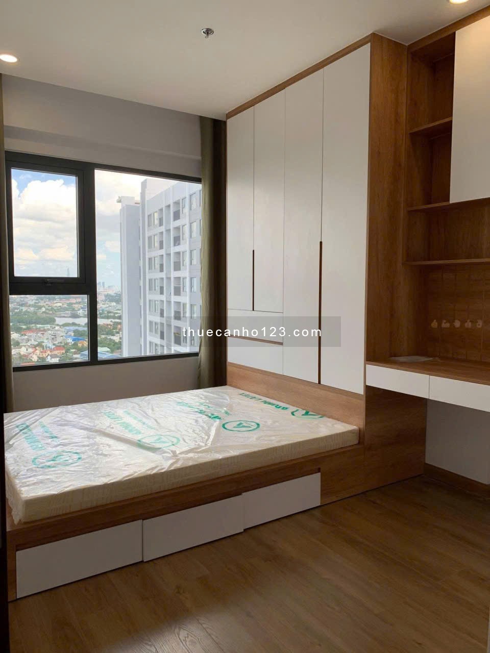 Chung cư 90 Nguyễn Hữu Cảnh, BT: 15triệu, NTCC, 2p ngủ, 75m2 - Ảnh 2