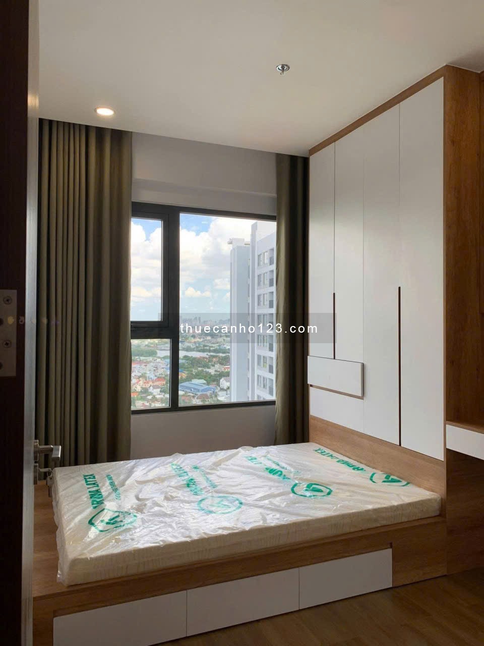 Chung cư 90 Nguyễn Hữu Cảnh, BT: 15triệu, NTCC, 2p ngủ, 75m2 - Ảnh 3