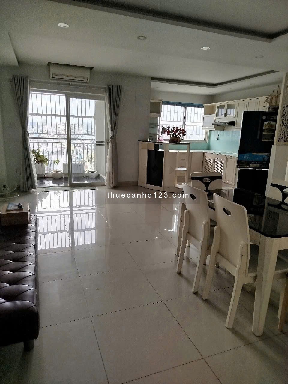 C/c Nguyễn Ngọc Phương, BT, 80m2, 2PN, 2WC, Nội Thất full, Giá 12tr5/th. - Ảnh 2