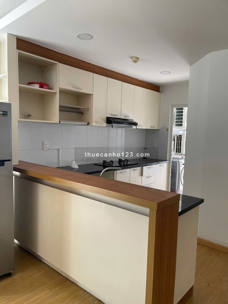 Chung cư 590 đường CMT8 căn hộ 2p ngủ,sẵn nội thất giá 11tr/th - Ảnh 5