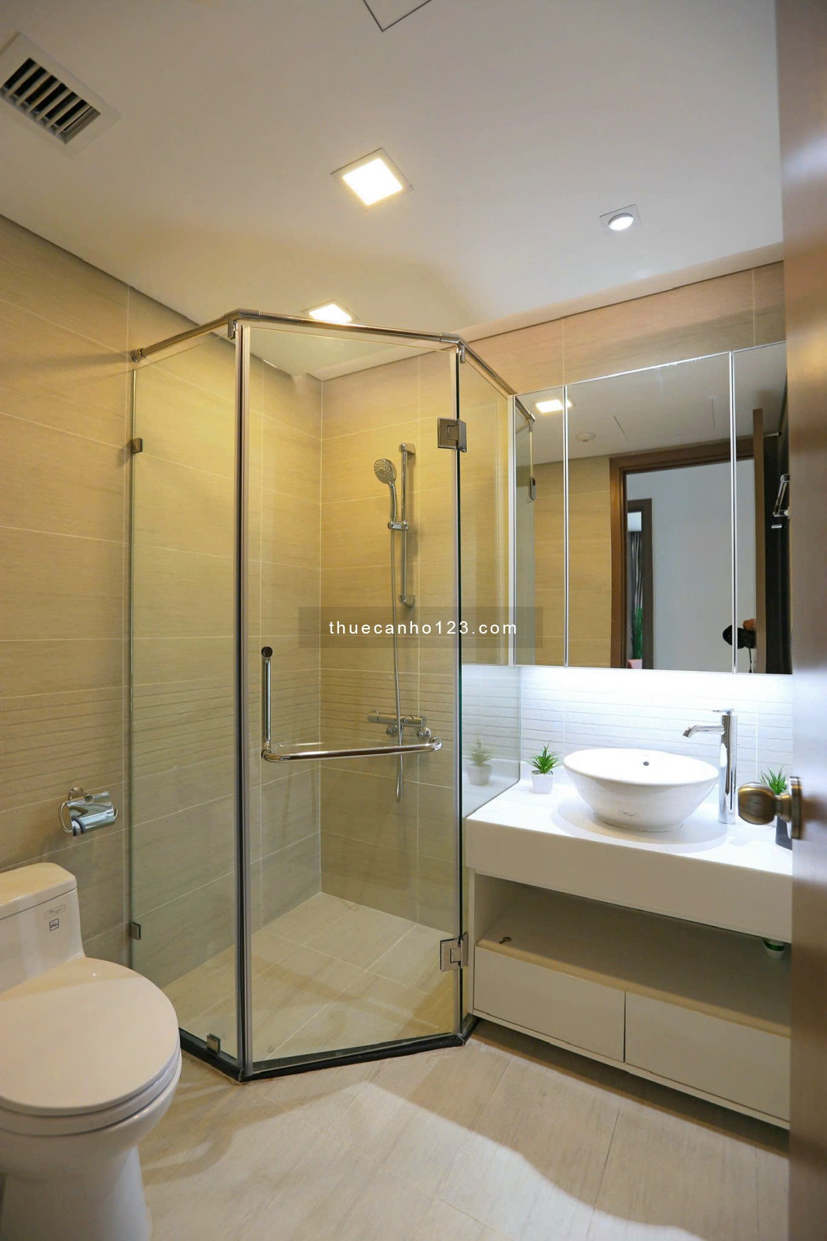 Cho thuê căn hộ Vinhomes Central Park – Park 6A - 4PN3WC - Full nội thất cao cấp - Ảnh 10