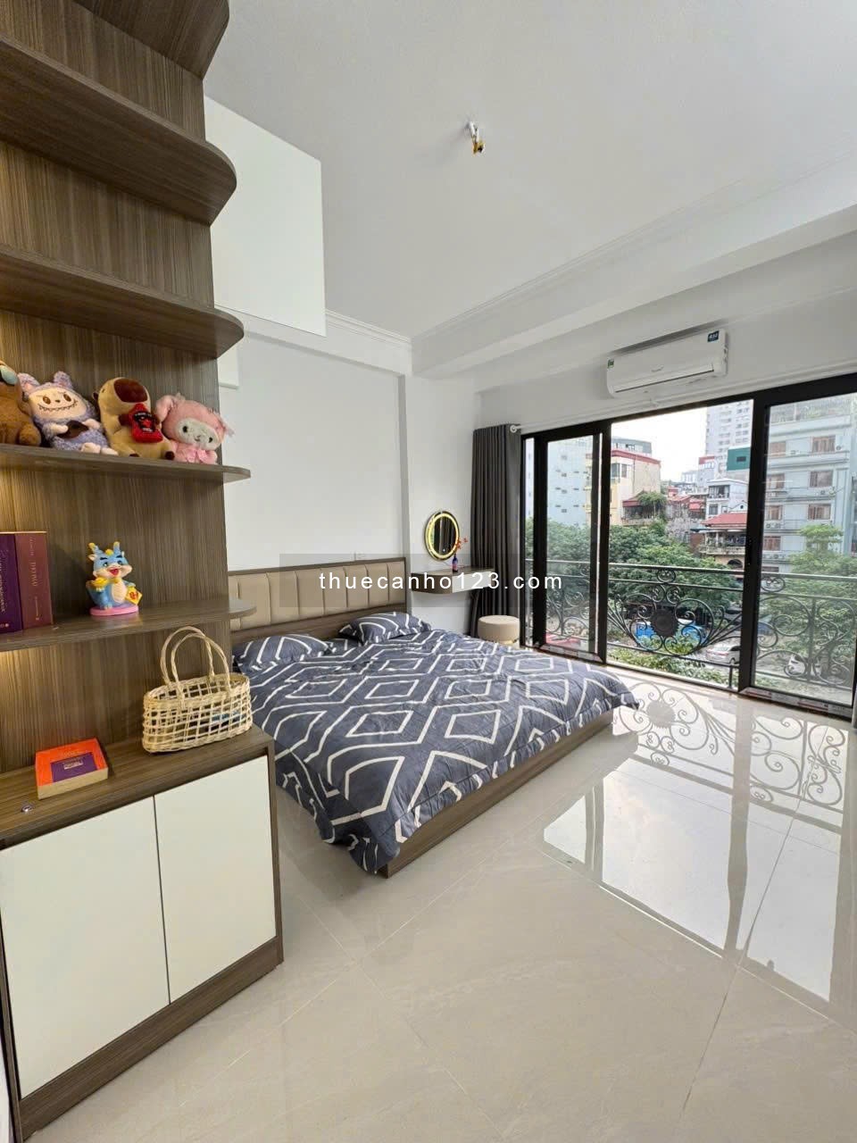 Siêu hiếm - 2N1K rộng thoáng, ô tô đỗ cửa - 300m tới CV Cầu Giấy - Ảnh 1
