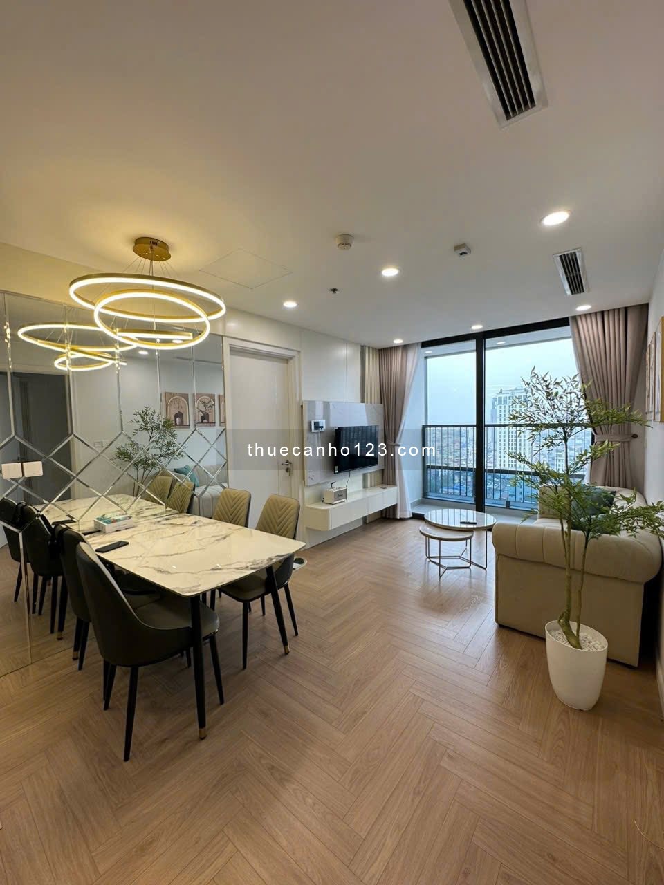 Cho thuê chung cư cao cấp The Ninety 90 đường Láng, 2 ngủ 1 khách 2wc full nội thất, tầng cao, đẹp - Ảnh 2