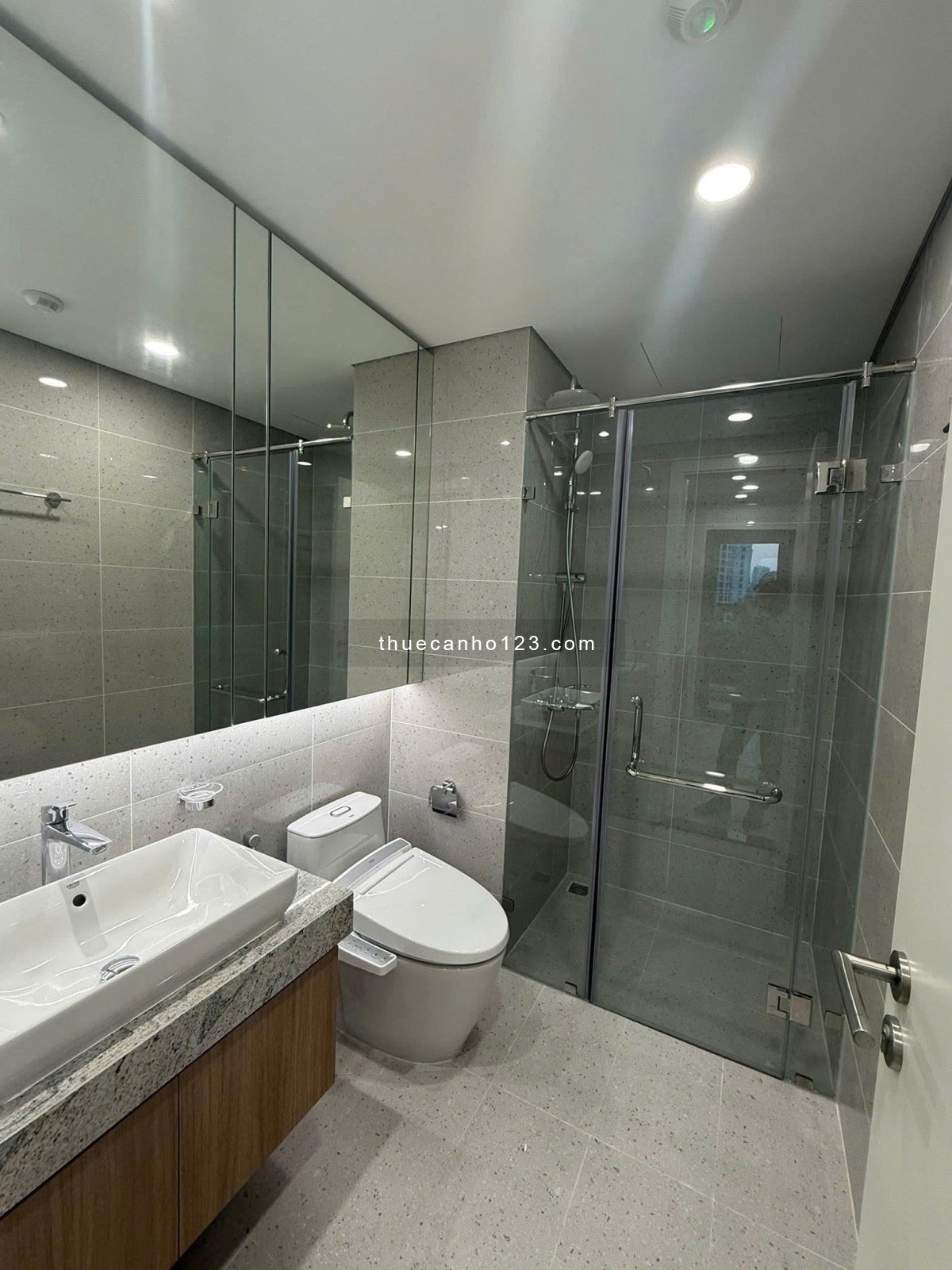 Cho thuê Studio 90 đường Láng (nguyên bàn) - giá: 11tr/tháng - Ảnh 3