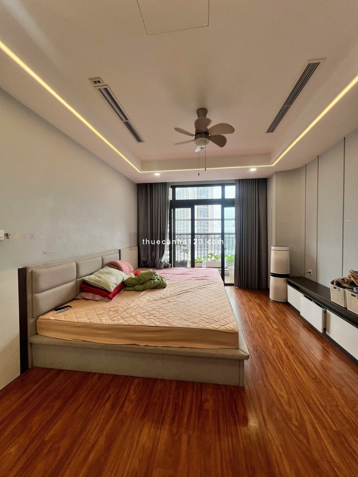 Cho thuê căn 3 ngủ 25tr Royal City, full nội thất như ảnh - Ảnh 4