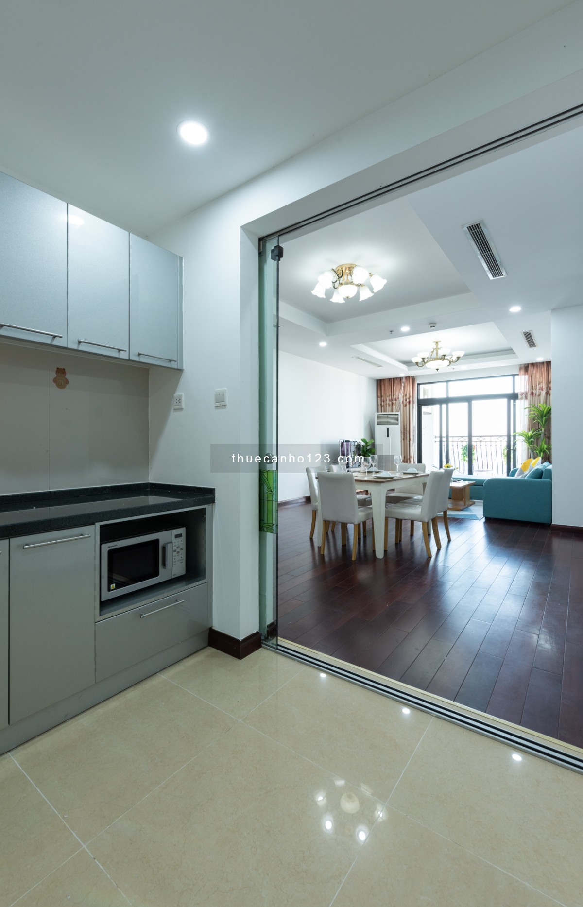 Cho thuê căn 3PN Royal City – chỉ 20tr/tháng - Ảnh 1