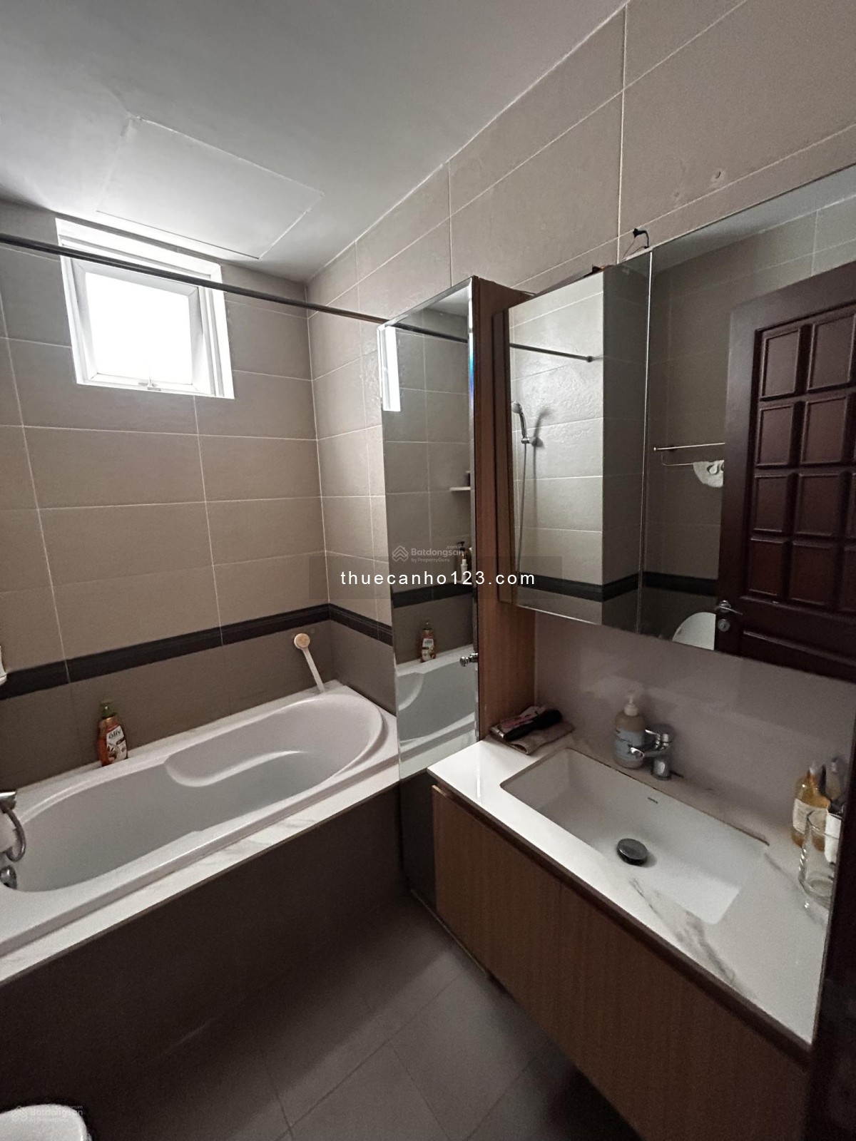 Cho thuê CC Him Lam Riverside, 26 triệu, 145 m2, 3PN 3WC, view đẹp - Ảnh 3
