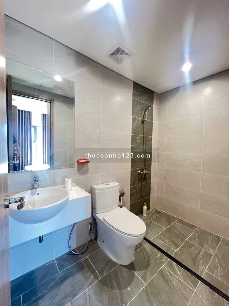 Cho thuê căn S10 - 7tr - 2PN2WC Full nội thất gỗ - Ảnh 3