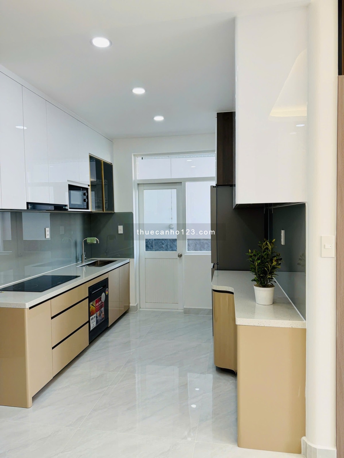 Cho thuê căn hộ Sky Garden 3 - 2PN, 68m² Phú Mỹ Hưng Q7 - Ảnh 2