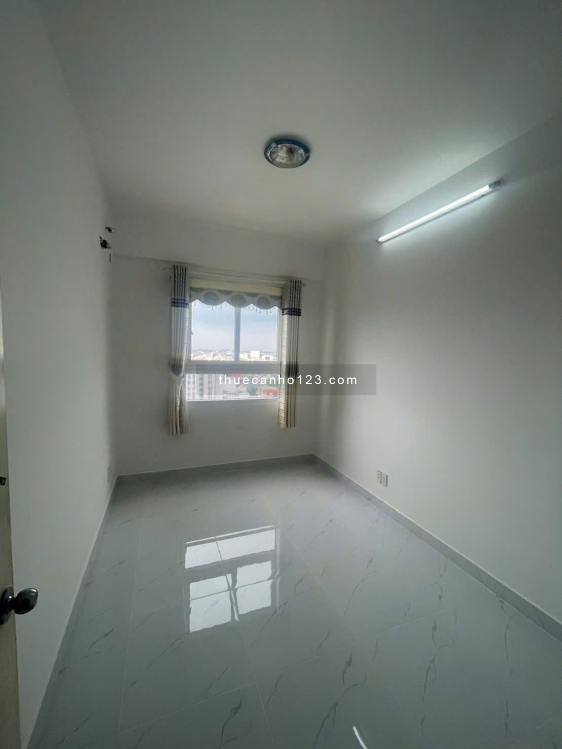 Chung cư Bàu Cát, 70m2, Bancong, NTCB, Giá 10tr5/th, Nhà sạch sẽ, 70m2. - Ảnh 4
