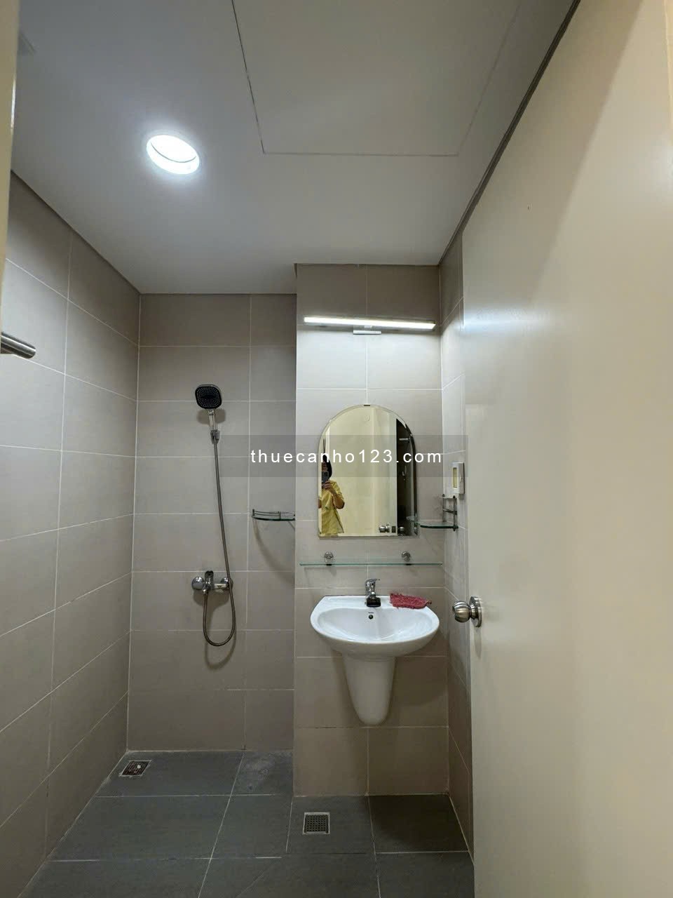 Chính chủ cho thuê căn hộ Luxcity Q7, lầu cao, 2pn, 2 toilet, dien tich 72m2, giá 13tr (có TL) - Ảnh 10