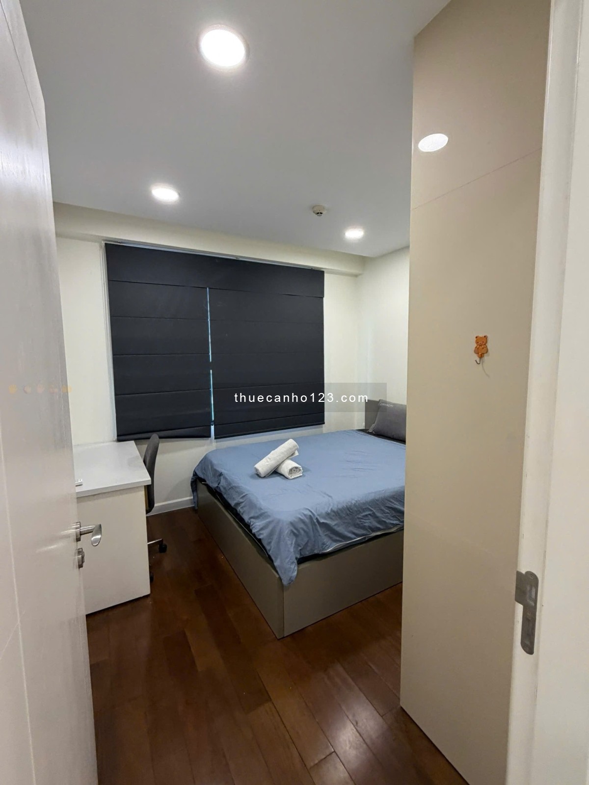 Cần cho thuê 3 ngủ, 95m2, NT đầy đủ, 1.300 USD, tòa C3, vào ở ngay được - Ảnh 3