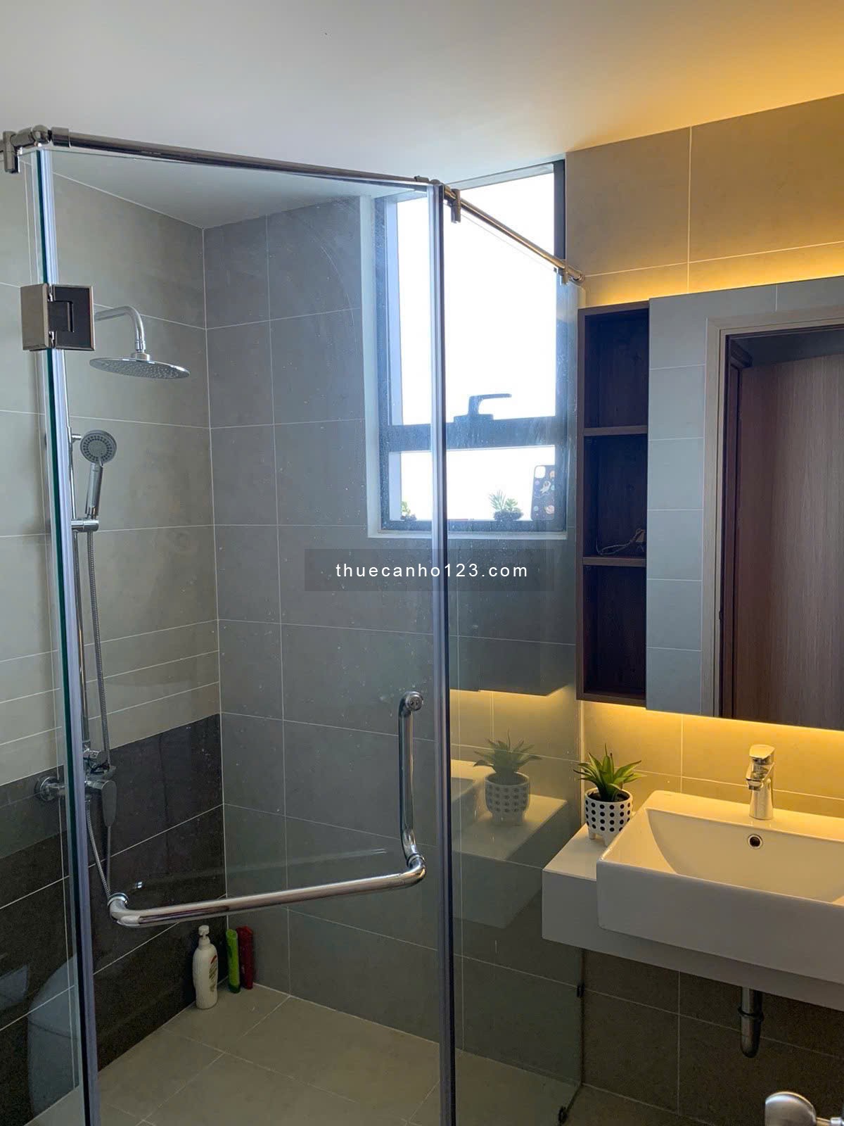 Cho Thuê 2PN Full Nội Thất Đẹp, Trống Sẵn Vào Ngay -The Sun Avenue - Ảnh 1