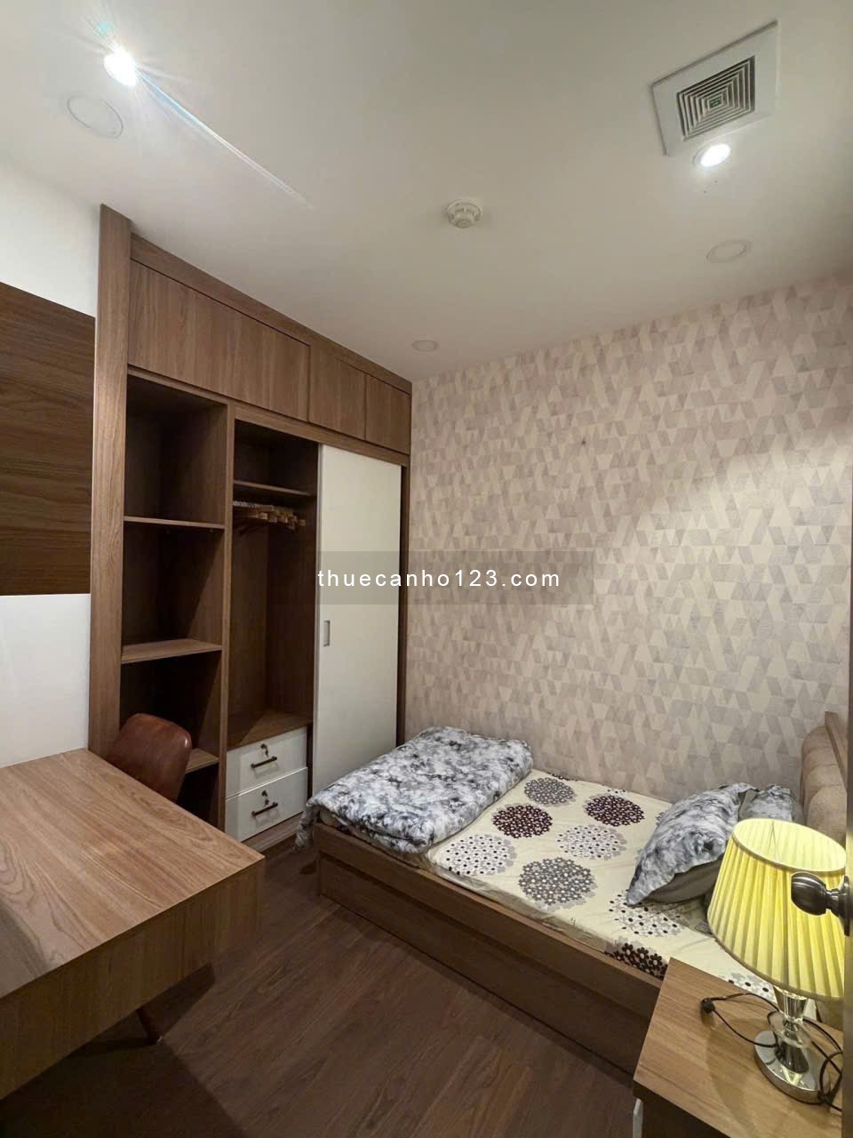 Chung cư Phúc Yên, 2p ngủ, 2wc, có nội thất, Phan Huy Ích, TB giá 10tr - Ảnh 4