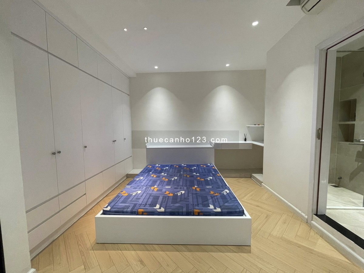 Cho thuê Royal City Căn 2PN sửa đẹp - 105m2 - 2x TR nhỏ - Ảnh 3