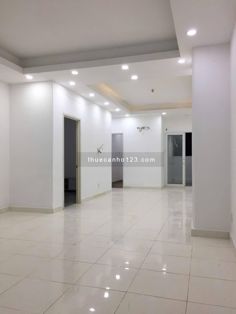 Căn 3p ngủ, rộng 110m2-Chung cư Miếu Nổi giá 15tr/th - Ảnh 11