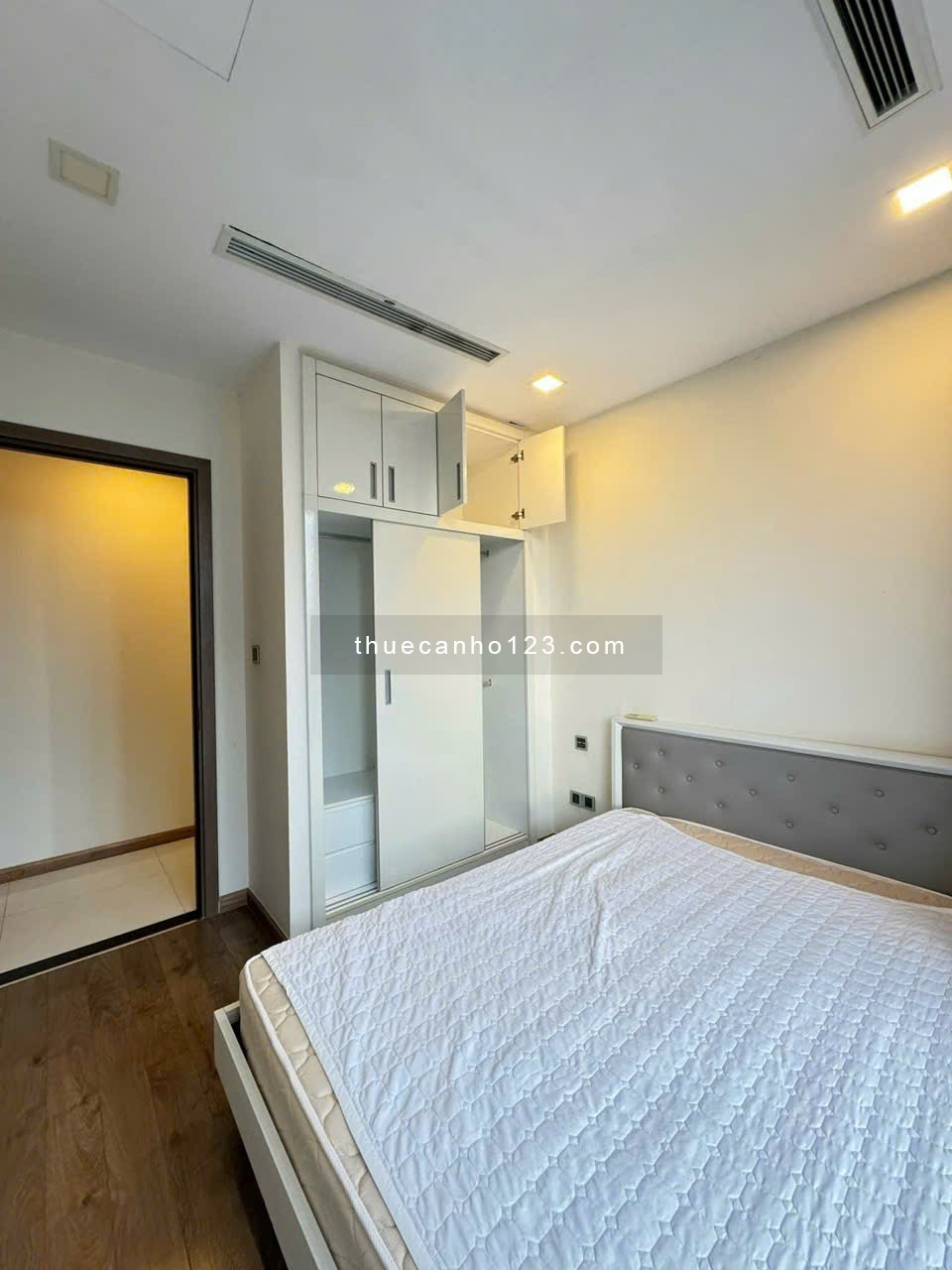 Vinhomes central park 2 Phòng ngủ cho thuê 25 triệu vào liền được LH:0917911948 - Ảnh 5