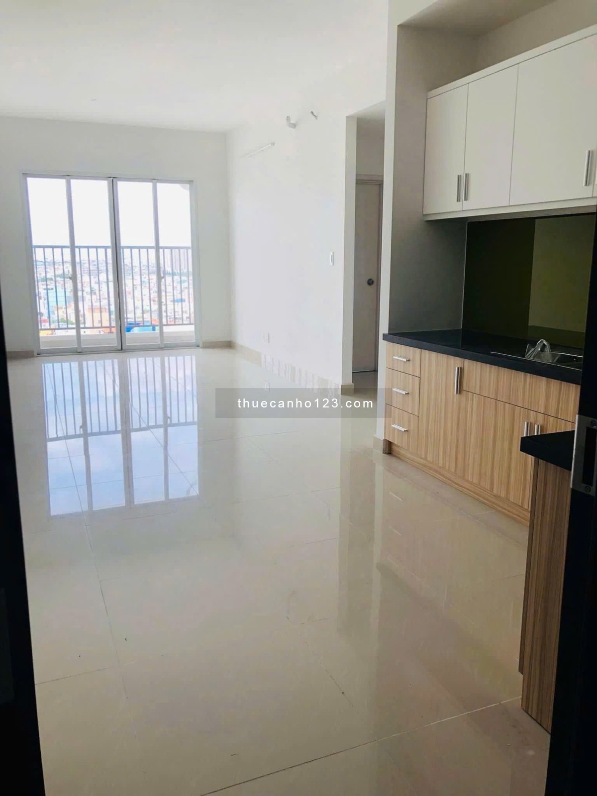 Chung cư Carillon 2, Trịnh Đình Thảo, TP: 76m2, 9tr5/th, Nhà mới, 2PN rộng - Ảnh 1