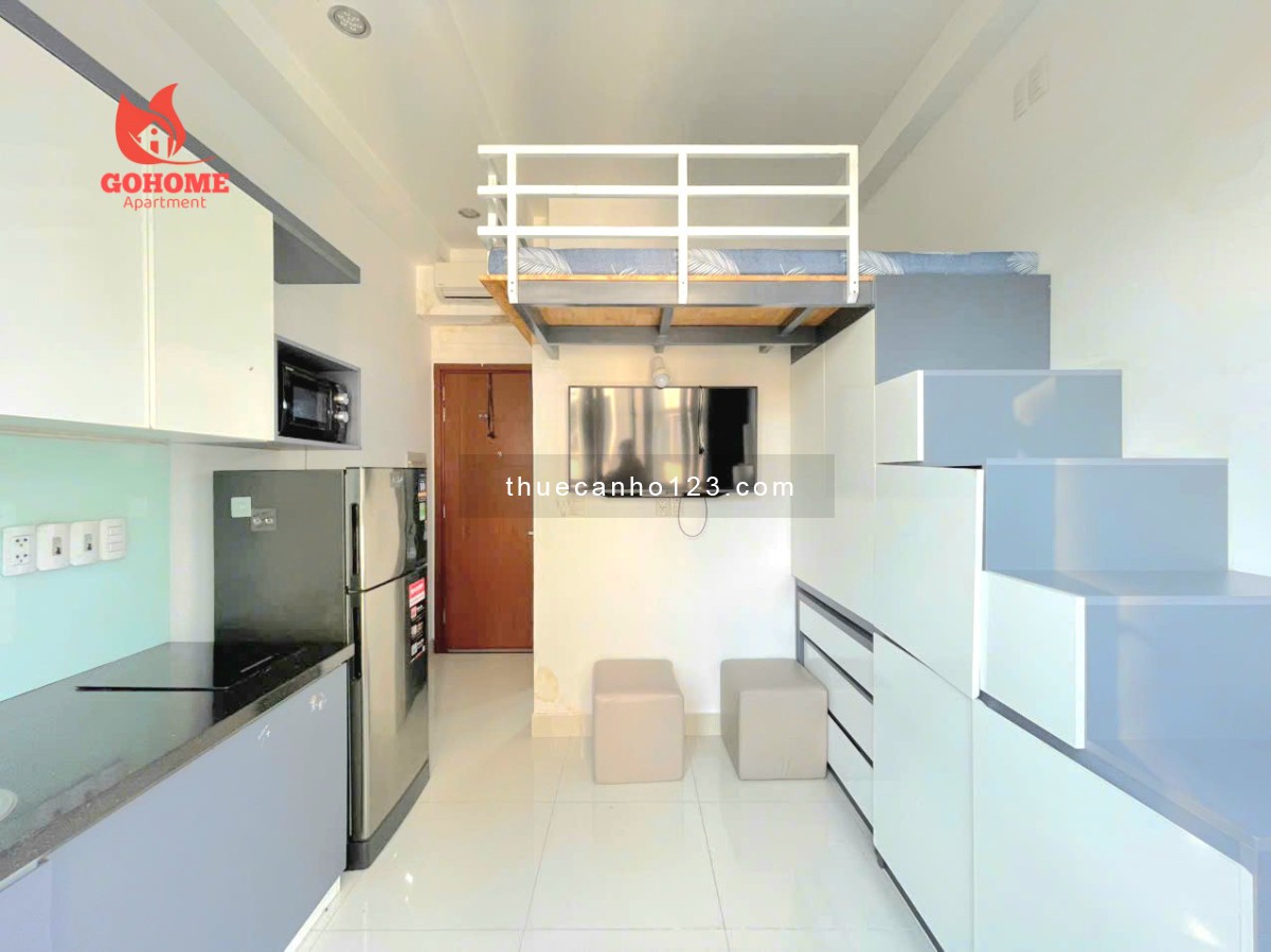 Căn hộ có gác nhiều ánh sáng gần chợ Bến Thành - Bùi Viện Quận 1 - Ảnh 1