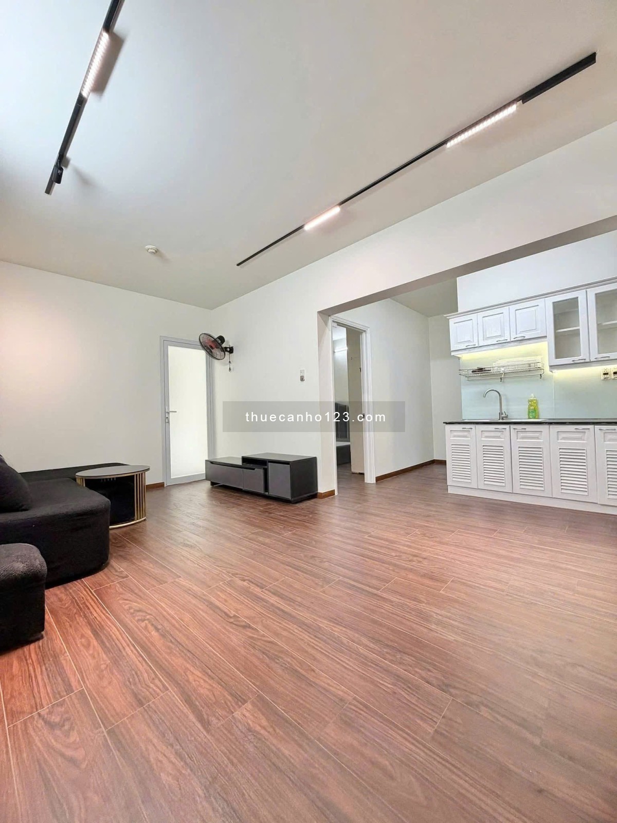 Chung cư Nguyễn Trãi, P9, Quận 1, 70m2, 2PN, 1WC, Nội thất, 11tr5/tháng. - Ảnh 3