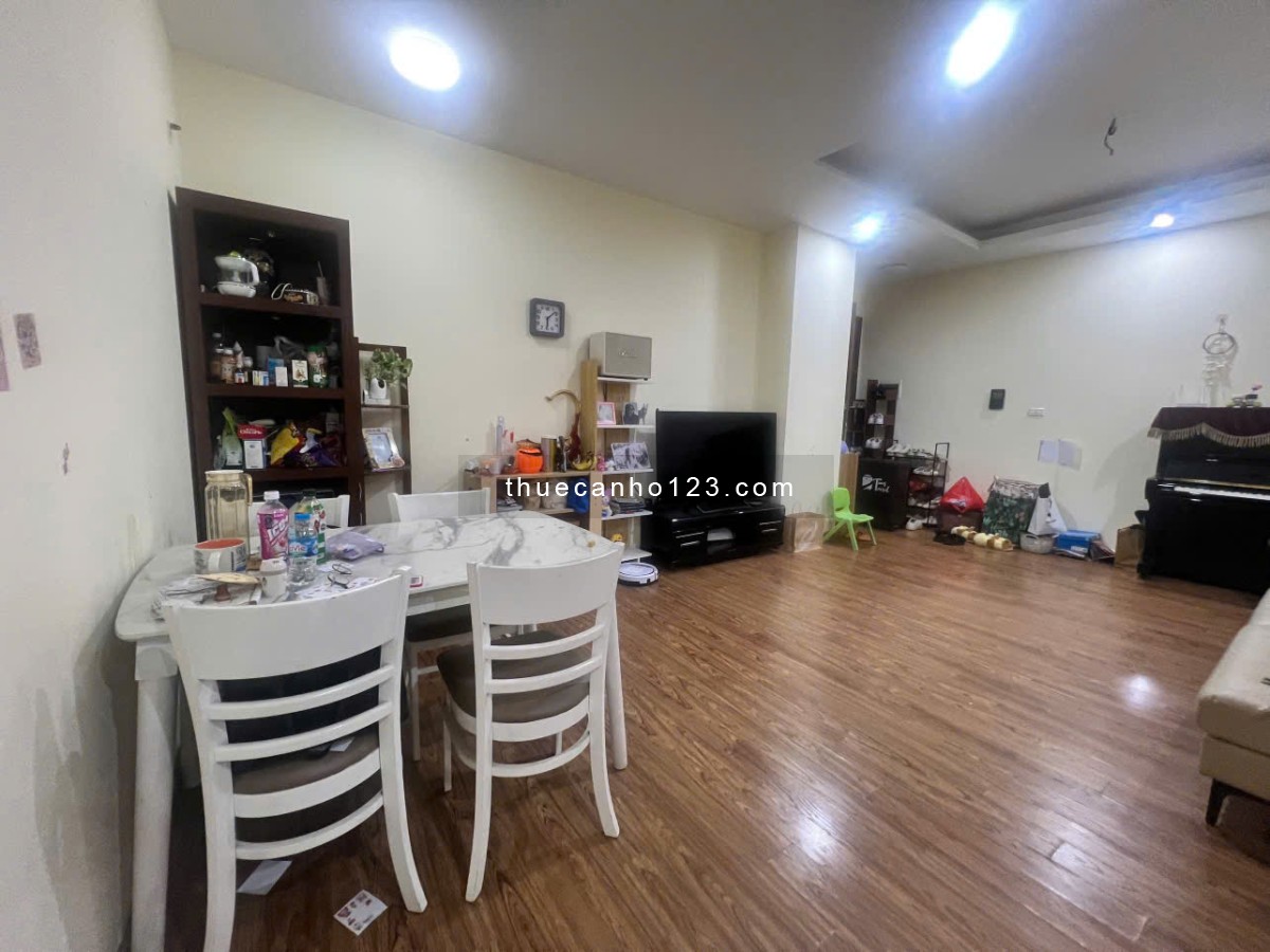 Cho thuê 2 ngủ cơ bản 75m ct2 the pride, 9 triệu vào luôn - Ảnh 2