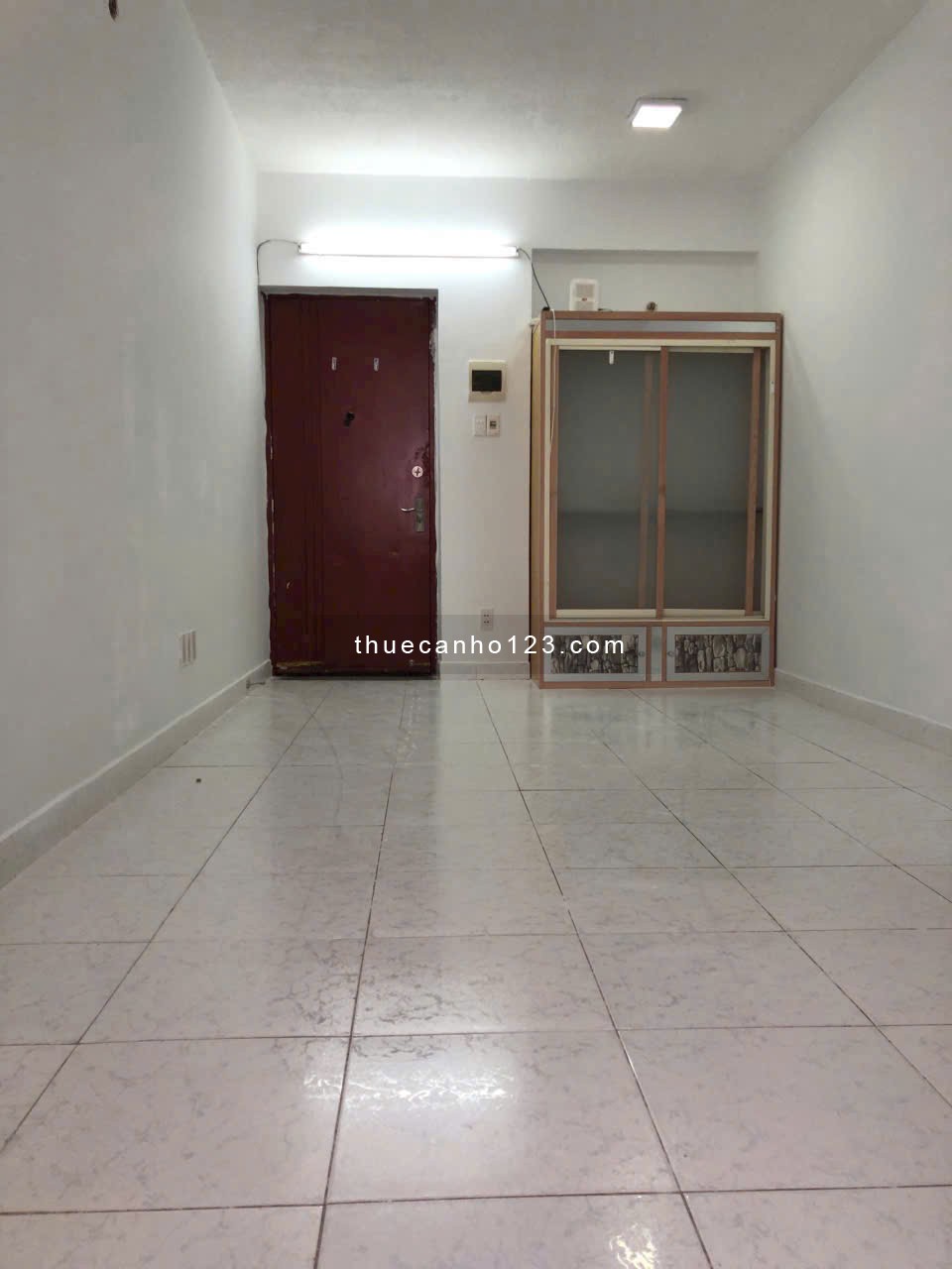 Chung cư Bàu Cát thang bộ 1p ngủ giá 5tr/th - Ảnh 1