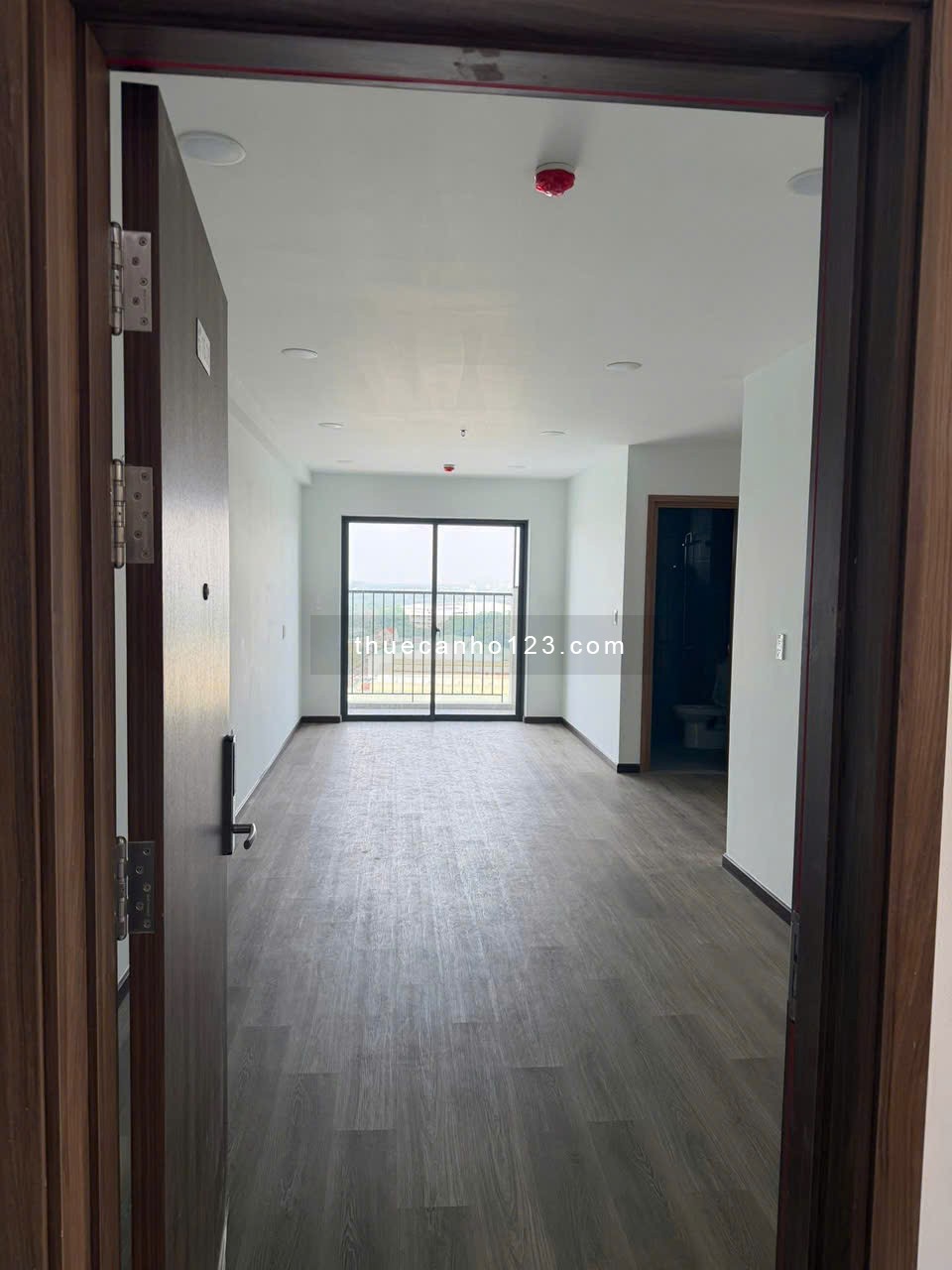 Chung cư Carillon 2, Trịnh Định Thảo, TP: 75m2, nhà trống, 9,5tr, 2PN - Ảnh 1
