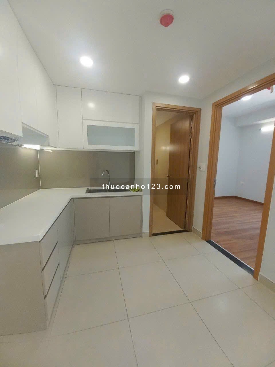 Giá 9tr5/th, C/c Topaz Garden, Trịnh ĐÌnh Thảo, TP: 75m2, 2PN, Nhà mới. - Ảnh 2