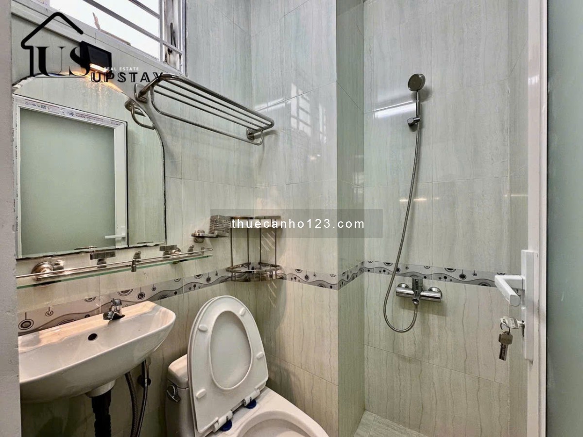 Chung cư CMT8, Bến Thành, Q1: 76m2, nội thất mới, 12tr/th, 2PN - Ảnh 2