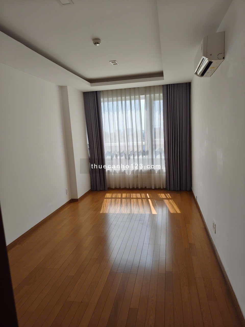 Cho thuê căn hộ Sky Center Phổ Quang 3PN3WC-129m2 giá 21tr/th còn TL. LH 0932 192 028-Ms.Mai - Ảnh 5