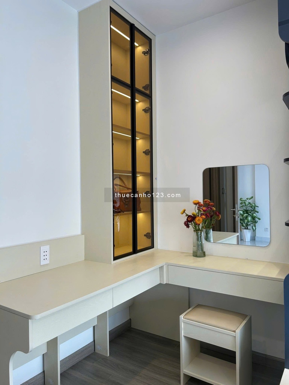 Cho thuê căn hộ 2PN2WC Full nội thất đẹp Luxury – 12tr | Toà GH Vinhomes Grand Park Quận 9 - Ảnh 5