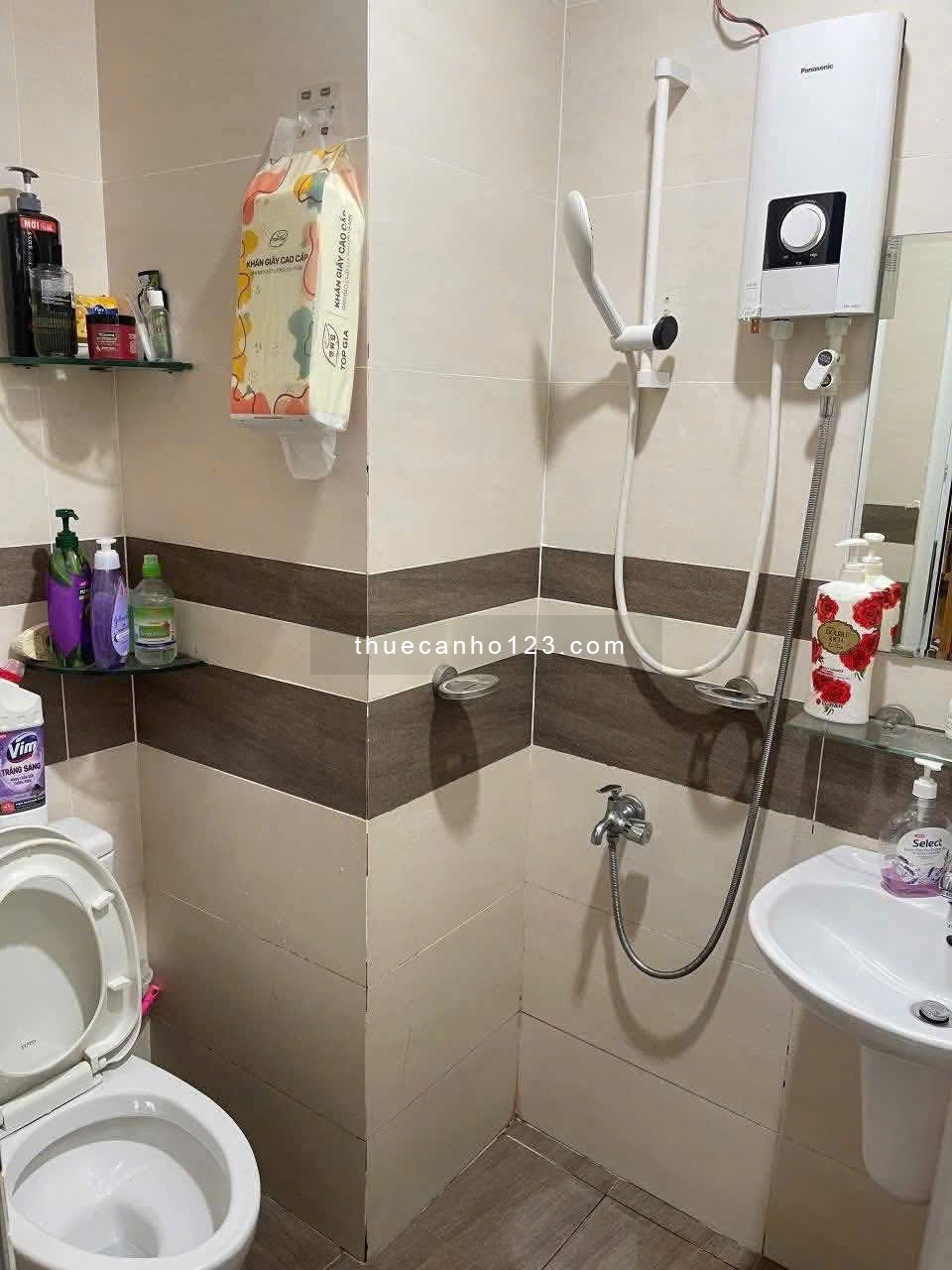 Chung cư Lê Hồng Phong, Q5: 80m2, nội thất mới, 2p ngủ, 11tr5 - Ảnh 2