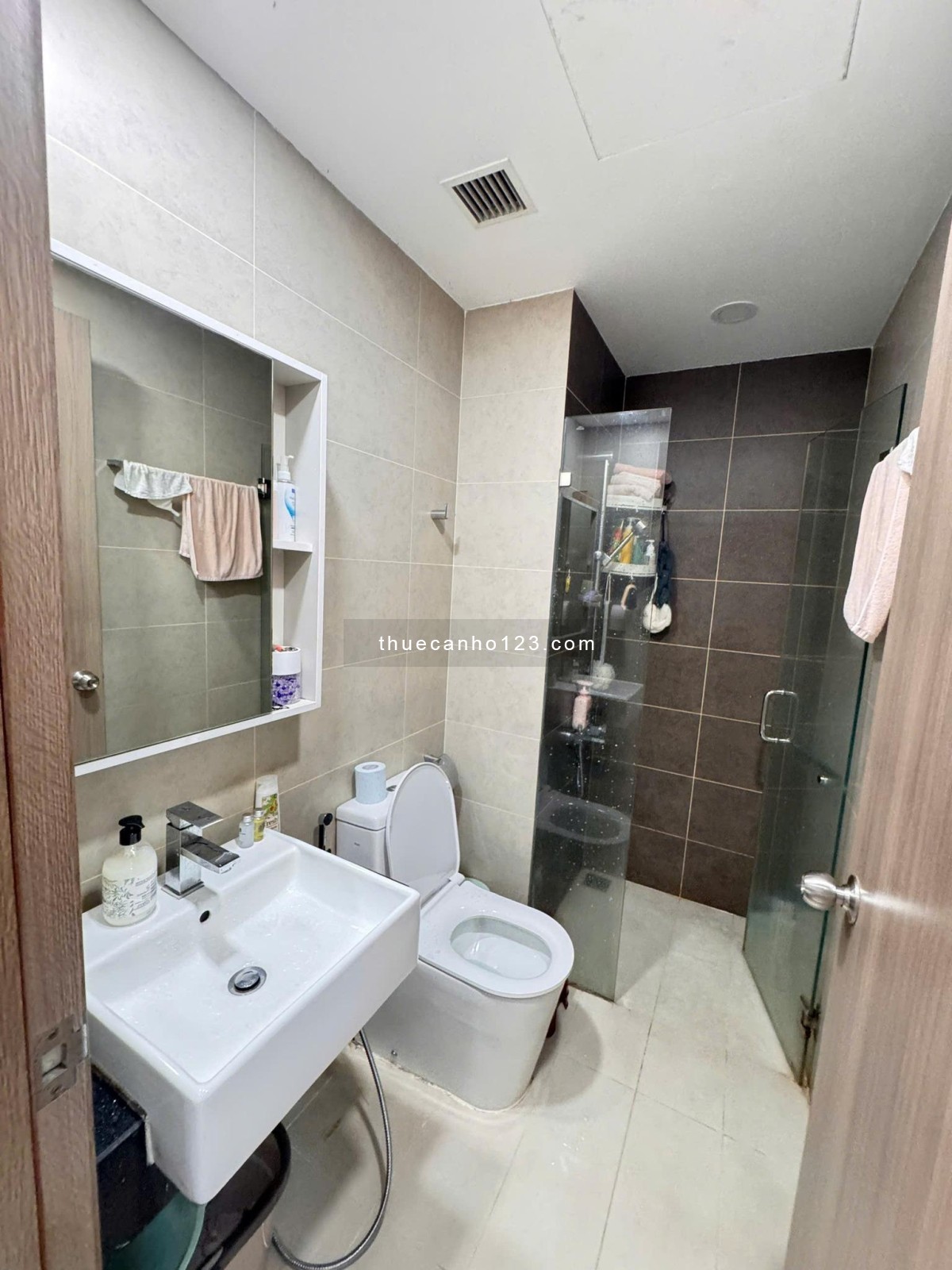 Căn 2p ngủ - 91m2 có nội thất C/c Phúc Yên - Giá 10,5tr - Ảnh 2