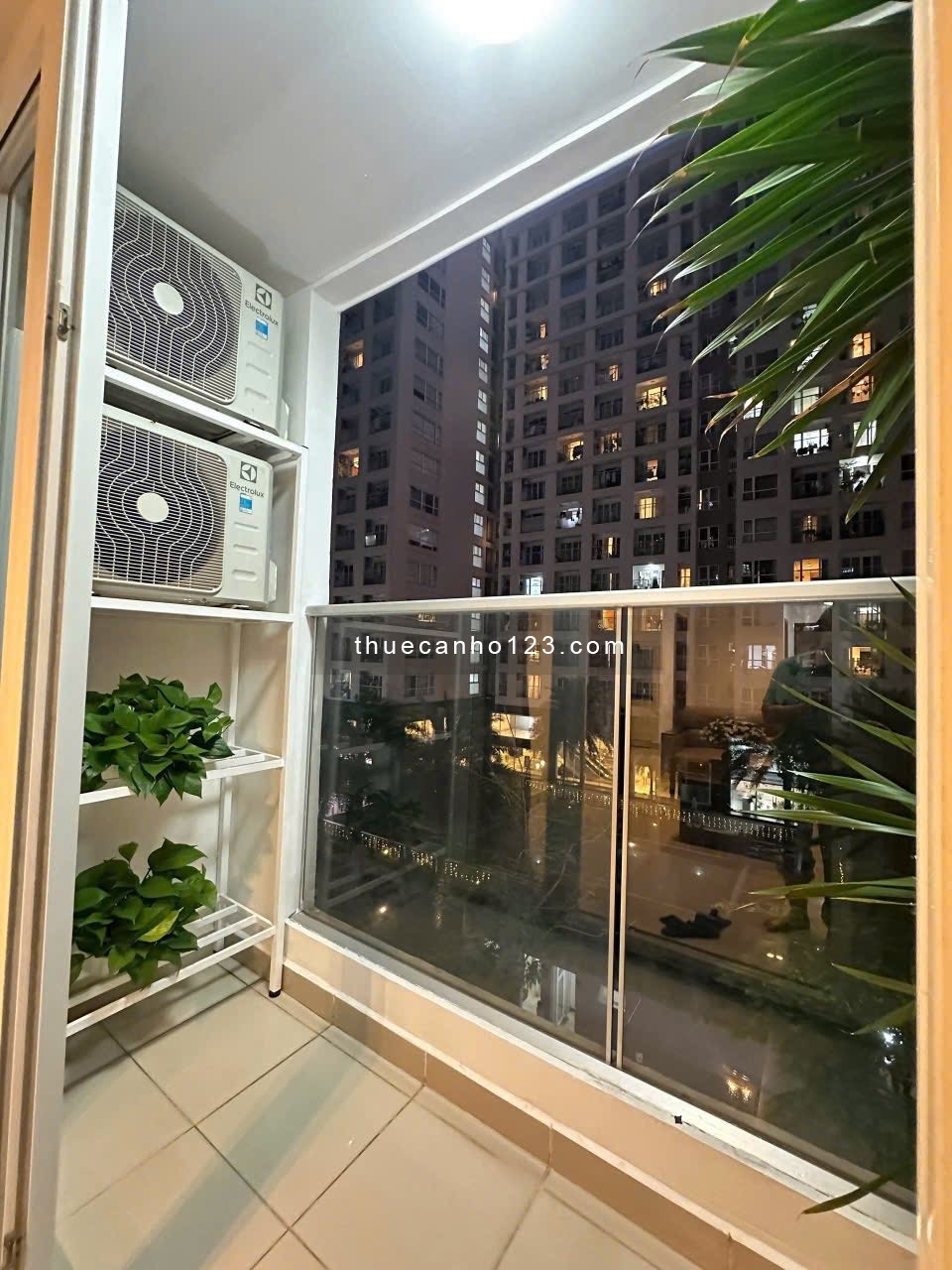 Cho thuê căn hộ Sky Center 80m², 2PN, 2WC, Full nội thất, dọn vào ở ngay - Ảnh 6