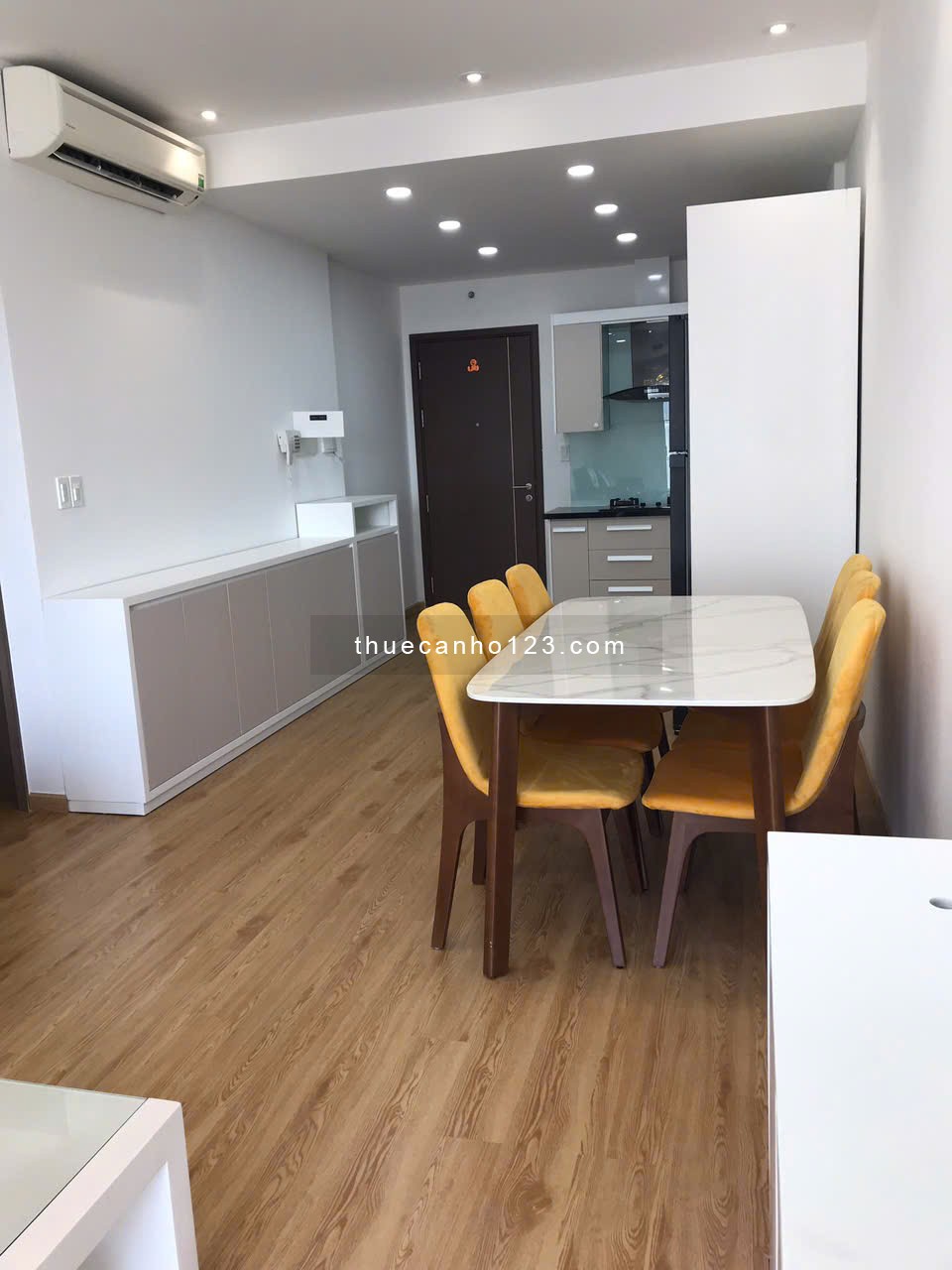 Cho thuê căn hộ 150m2, 3PN PetroVietnam Landmark giá 19tr - Ảnh 1