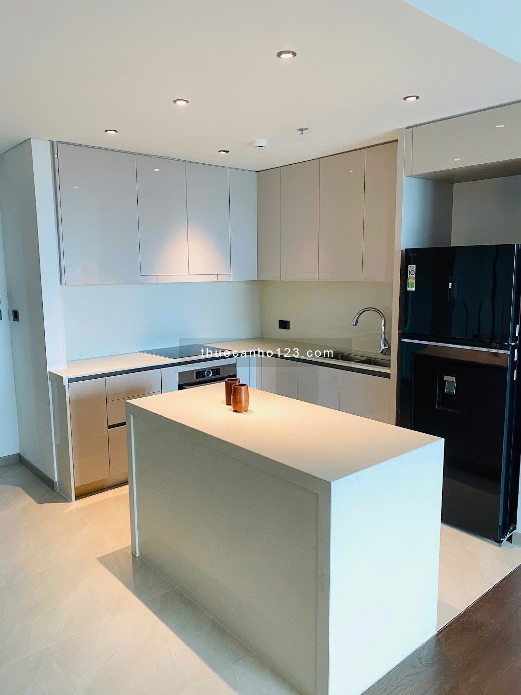 Cho thuê Grand Marina tòa Sea 2PN + 1 | 107m² | Full nội thất, căn góc tầng cao view triệu đô - Ảnh 3