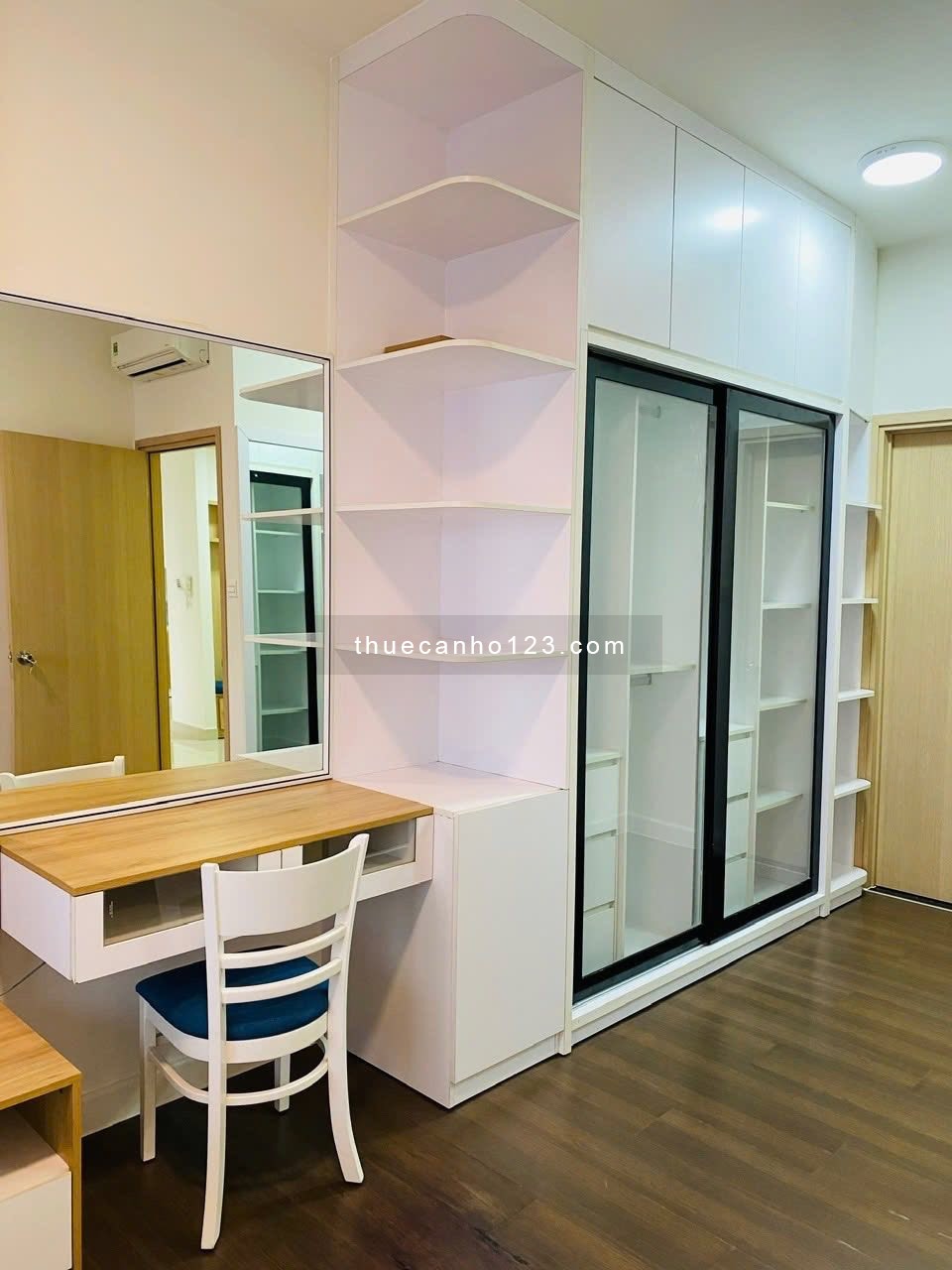 Cho thuê căn hộ 2PN chung cư The Sun Avenue, 17.5trđ - Ảnh 4