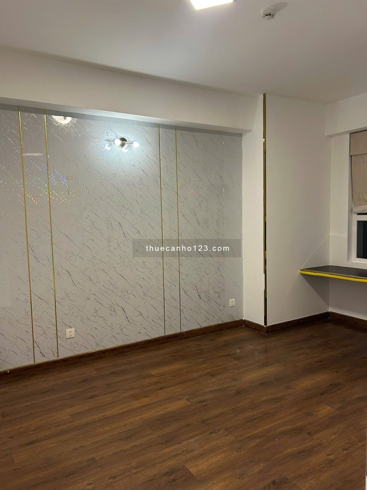 Cho thuê căn 2p ngủ C/c Âu cơ giá 10,5tr/tháng - Ảnh 4
