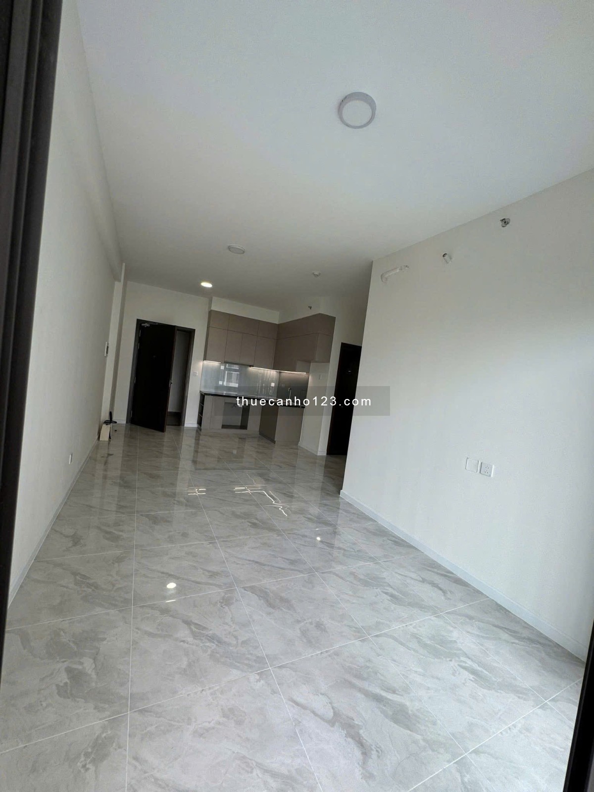 Chung cư Âu Cơ Tower, Âu Cơ, TP: 73m2, nhà mới, 10 triệu. Nhà mới. - Ảnh 2