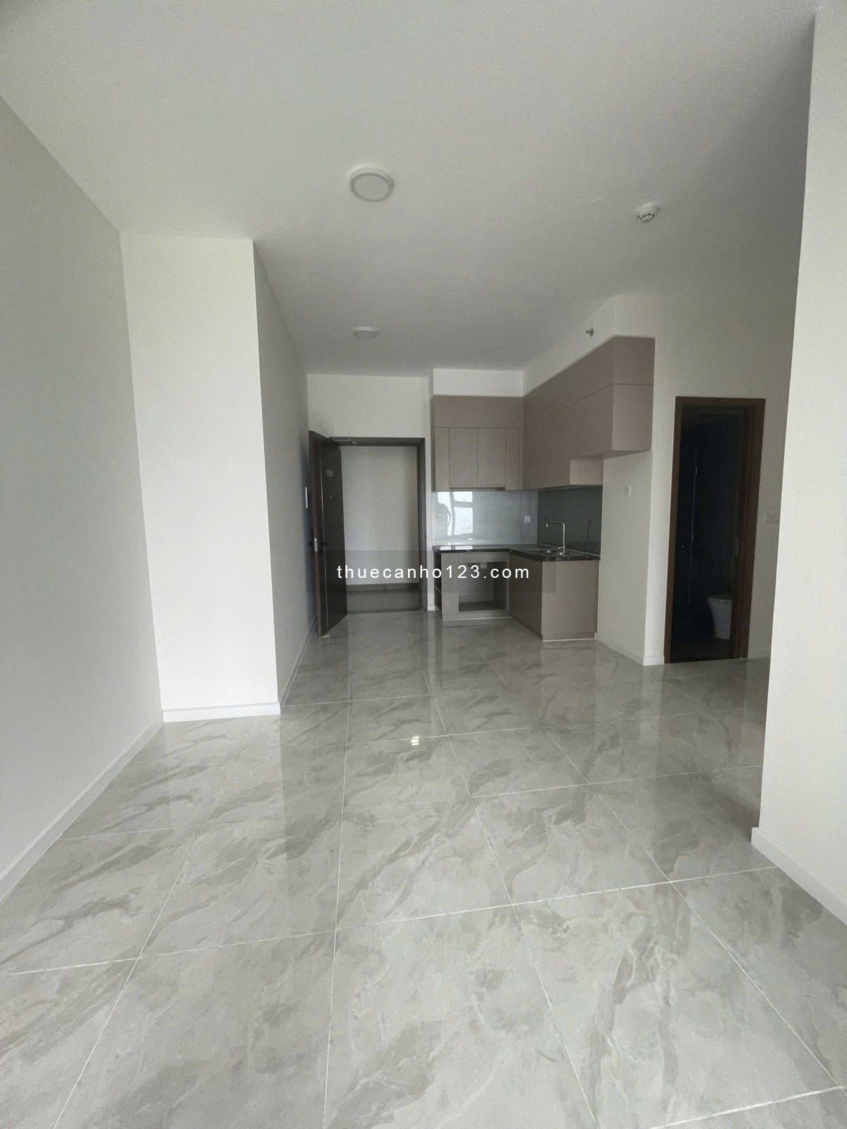 Chung cư Âu Cơ Tower, Âu Cơ, TP: 73m2, nhà mới, 10 triệu. Nhà mới. - Ảnh 6
