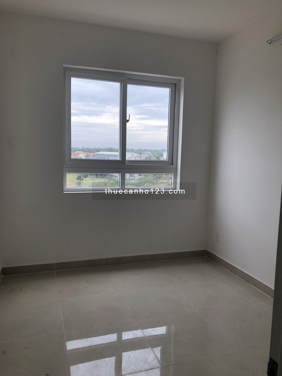 Cho thuê căn hộ chính chủ, view đẹp, hướng đón ánh sáng - Ảnh 2