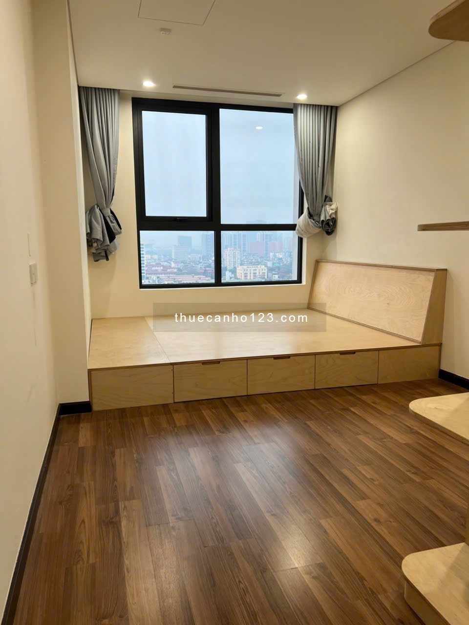 Cho thuê căn hộ 2PN-2WC, nội thất gần full, nhà mới đẹp. Liên hệ 0389869036 - Ảnh 1